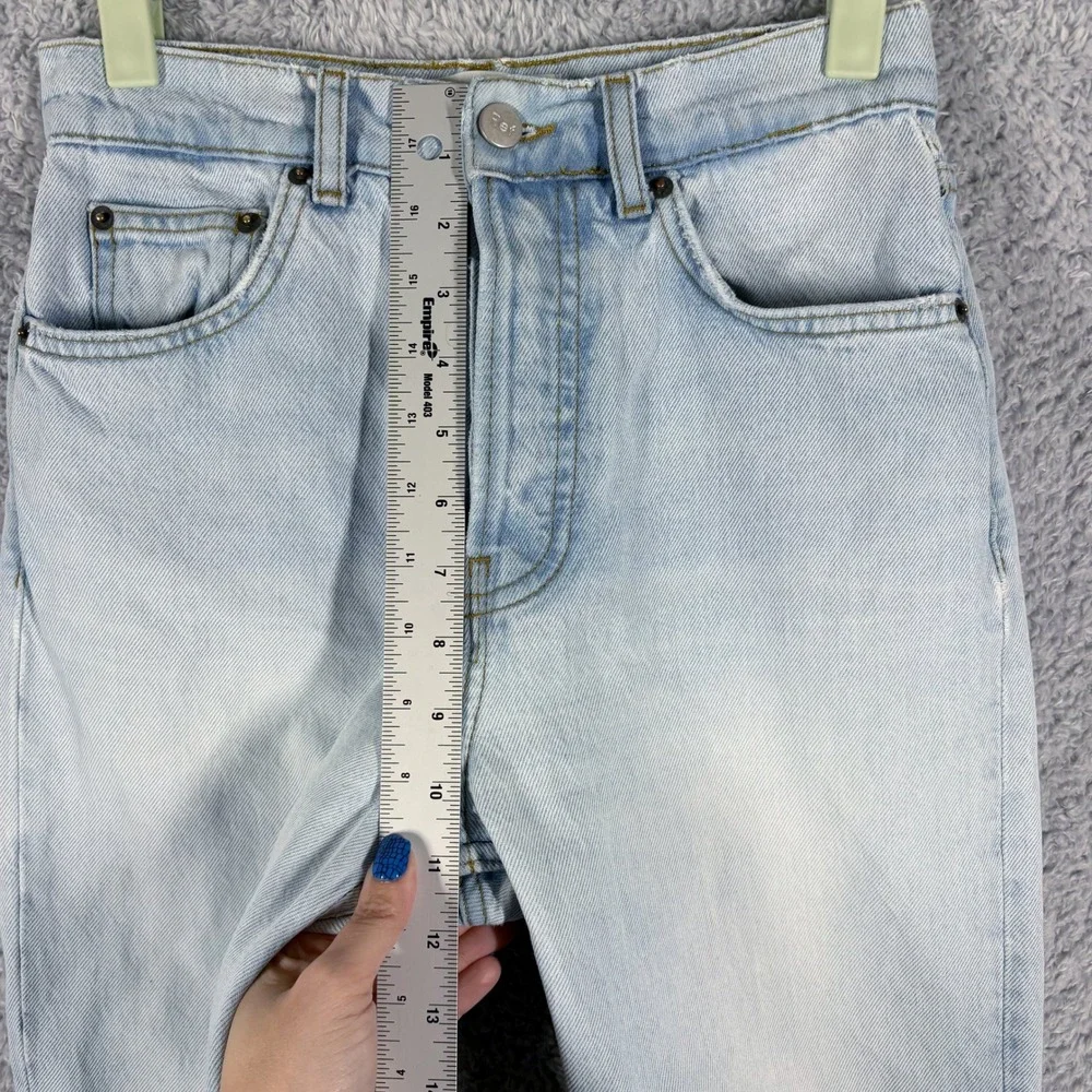 Reformation Cynthia High Rise Straight Leg Jeans‎ Size 24 Tahoe Light Wash Rigid